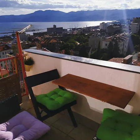 Sentona Apartment *